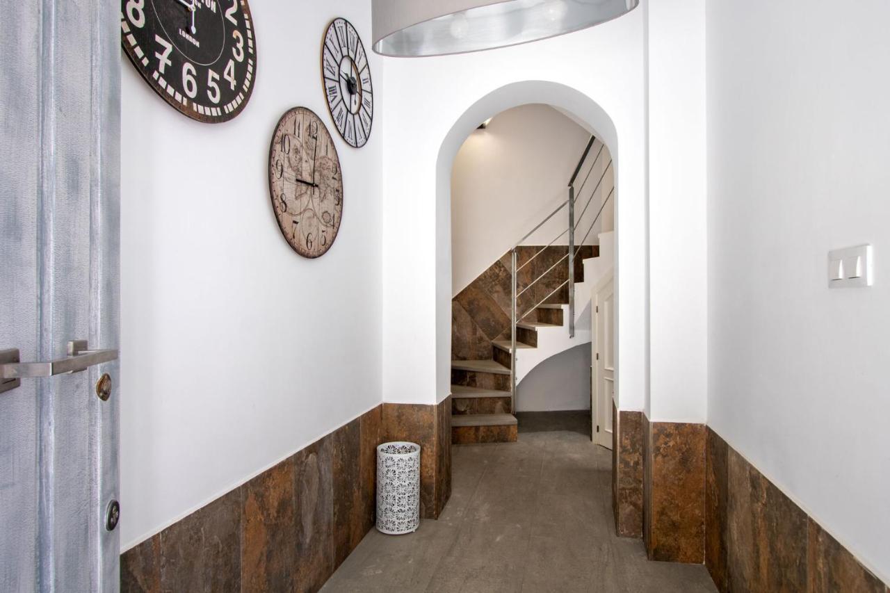 Nine O Clock San Luis Skyview Daire Sevilla Dış mekan fotoğraf